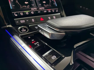 Audi Q8 Sportback e-tron 50 quattro S Edition 95 kWh | Pano | B&O| 22” | Massage | Adaptive Cruise | Matrix LED / 10