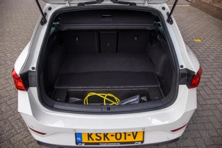 CUPRA Leon Sportstourer 1.4 e-Hybrid 245PK, Pano, Half Leder / 22