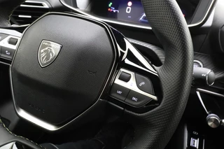 Peugeot 208 1.2 PureTech 100 GT | Navigatie | Climate Control | Camera | Full LED | 17'' LM Velgen | Keyless Entry & Start / 21