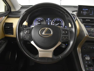 Lexus NX 300h AWD 25th Edition / 15