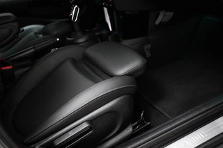 MINI 5-Deurs 1.5 Cooper Business Edition | CLIMA | STOELVERWARMING | DAB | APPLE | MOONWALK GREY / 12