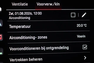 Porsche Cayenne 3.0 E-Hybrid Platinum Edition | LUCHTVERING | MASSAGE | STOELVENTILATIE | COMFORTSTOELEN | CAMERA | 22" / 52