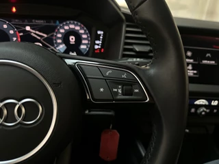 Audi A1 citycarver 25 TFSI epic Parkeersensoren Climate Control Navigatie Cruise Control / 22