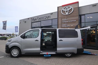 Toyota PROACE Electric Verso LONG EXTRA RANGE DYNAMIC 75KWH 8-PERSOONS ROLSTOELAUTO VERLAAGD-INBOUW-OPRIJPLAAT 2x SCHUIFDEUR / 4