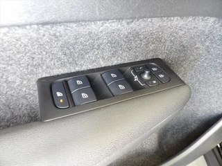 Volvo XC40 T4 Twin Engine 211pk Geartronic Inscription Expression / 33