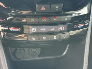 Peugeot 208 1.6 VTi Allure  | Navi | Bluetooth | Cruise | ECC | Regen- en Lichtsensor | Trekhaak / 31