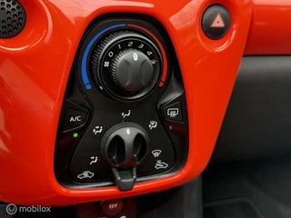 Toyota Aygo 1.0 VVT-i x-wave CAMERA CABRIO AIRCO 5DRS NW APK / 18