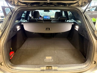 Ford Focus Wagon 1.0 EcoBoost Hybrid ST Line X automaat / Camera / cruise / stoel en stuurverwarming / 18
