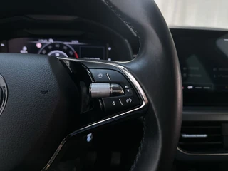 Skoda Kamiq 1.0 TSI 110pk DSG Business Edition LED Virtual Cockpit Stoelverwarming DAB+ App-Connect / 22