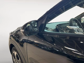 Kia Stonic 1.0 T-GDi MHEV DynamicPlusLine | NU MET €1.000,- inruilpremie! | Parkeersensoren voor- en achterzijde | Climate Control / 12