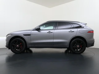 Jaguar F-PACE 2.0 P400e PHEV HSE VAN: 40.900,- VOOR: 38.877,- UW VOORDEEL: 2.023,- RIJKLAARPRIJS INCL 12 MND BOVAG GARANTIE| PANORAMA DAK | EL.STOELEN MET GEHEUGEN | HEAD UP | STOEL + STUUR VERWARMING | LEDER| 360 CAMERA / 7