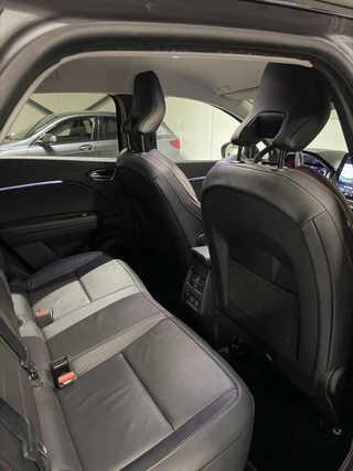 Renault Captur 1.3 TCe 155PK Initiale Paris Trekhaak Bose / 37