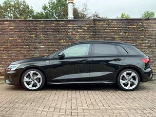 Audi A3 35 TFSI S-Line Automaat ACC B&O Black Style / 9