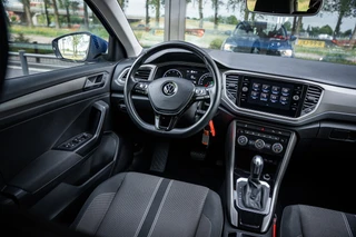 Volkswagen T-Roc 1.5 TSI Sport Autom. | Navi | PDC | Cruise controle | Trekhaak / 49