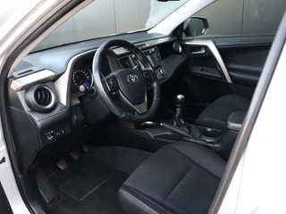 Toyota RAV4 2.0 Aspiration 4WD / 10