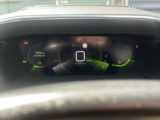 Peugeot 2008 1.2 PureTech 130PK GT | Cruise Control | Climate Control | Apple Carplay/Android Auto | Navigatie | Full LED | Parkeercamera/-sensoren | Keyless Entry/Start | Sfeerverlichting | DAB | Dealer onderhouden | / 32