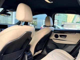 BMW 2 Serie Active Tourer 218i High Executive I Navigatie I Camera I Trekhaak I HUD I LED / 25