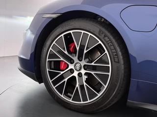 Porsche Taycan 4S Performance 84 kWh SOH 91%| VAN: 56.900,- VOOR: 53.877,- UW HERFSTVOORDEEL: 3.023,-| 18 VOUDIGE STOELVERSTELLING| PORSCHE DEALER ONDERHOUDEN| ORIG. NL NAP 1STE EIGENAAR| 360 CAM| PANORAMADAK| / 18