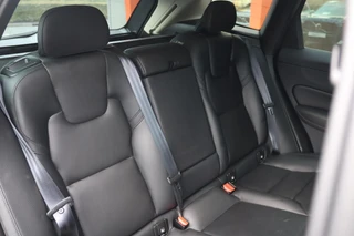 Volvo XC60 T6 Recharge AWD Plus Dark | Stoelverwarming | Trekhaak |  Parkeercamera | Panoramadak  | Longe Range | Pilot Assist | BLIS | Leder | Glossy Black | Keyless / 27
