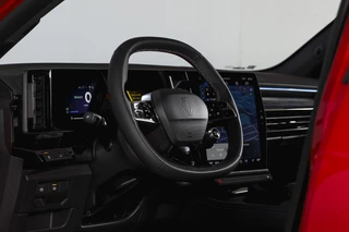 Renault Austral 1.2 E-Tech full hybrid 200 esprit Alpine  | 360 Camera | Elek. Stoelen | Winterpack | Dig. Cockpit | Adapt. Cruise | PDC | NAV+App. Connect | ECC | LM 20" | 9800 / 14
