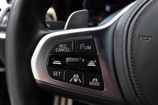 BMW 4 Serie Cabrio 430i High Executive M Sport Pakket Automaat  / Live Cockpit Professional / Harman Kardon / Air Collar / Leder / Head-Up Display / 19 Inch / M Sportremsysteem / Driving Assistant Professional / Safety Pakket / Laserlight / CoPilot Pack / Shadow Line / 42
