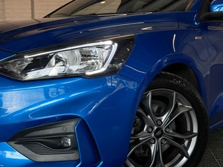 Ford Focus 1.0 EcoBoost ST Line Business Trekhaak Navi ACC Smartlink 17'' / 6