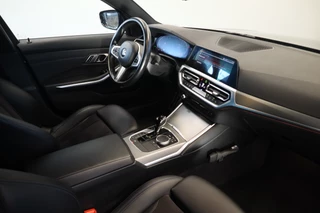 BMW 3 Serie Touring 320i M-Sport Business Edition  Climate/Cruise Navi PDC NAP! 24 Maanden garantie* (Vraag naar de voorwaarden) / 19