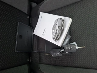 Volkswagen Taigo 1.0 TSI Life Business * AUTOMAAT * Apple Carplay * 37.000KM! / 20