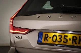 Volvo V60 2.0 B3 Essential | PARK ASSIST PACK | CLIMA | DAB | APPLE | CAMERA / 21