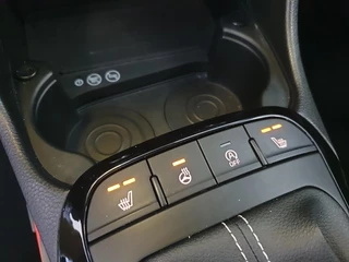 Kia Picanto 1.0 DPI ExecutiveLine | Stoel en stuurverwarming | Navigatie | Camera | Keyless met startknop | Climate control | Cruise control | Getinte ramen achter | / 25