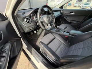Mercedes-Benz GLA-klasse 200 Premium Plus super nette auto / 28