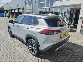 Toyota Corolla Cross 2.0 High Power Hybrid First Edition BLIND-SPOT EL-ACHTERKLEP LM-VELGEN KEYLESS PARK-SENSOREN STOELVERW DRAADLOOS-LADEN AD-CRUISE BLUETOOTH / 9