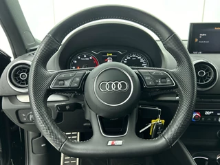 Audi A3 Limousine 40 TFSI Sport S Line Edition Automaat | Navigatie | Parkeersensoren / 9