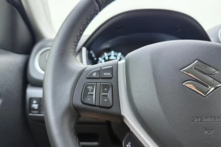 Suzuki Vitara 1.4 Boosterjet Smart Hybrid AllGrip Select 110pk | Automaat | Navigatie | Climate Control | Cruise Control Adaptief | Camera | Stoelverwarming | Lichtmetalen Velgen | Apple Carplay - Android Auto / 21