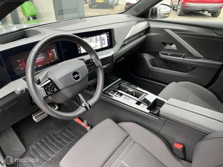 Opel Astra Sports Tourer 1.2 Turbo Hybrid GS 136 PK  AGR/NAV / 8