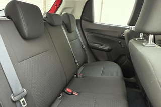 Suzuki Swift 1.2 Comfort Smart Hybrid 90pk | 5 Deurs | Airco | Radio CD | Bluetooth | Centrale Vergrendeling | 1e Eigenaar | Dealeronderhouden / 4