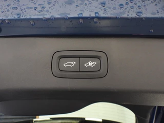 Lynk & Co 01 1.5 PHEV Plug-In ZWARTE HEMEL/360CAM/SCHUIFDAK/LED/20"LMV! / 36