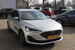 Ford Focus Wagon 125PK HYBRID TITANIUM-X VIRTUAL-COCKPIT B&O AUDIO CLIMA P-SENSOREN 17"LMV LED CAMERA WINTERPACK NL-AUTO / 9