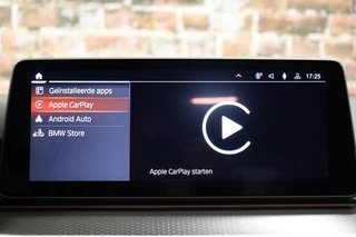 BMW 5 Serie Touring 520i High Executive M Sport Pakket Automaat  / Trekhaak / Navigatie Professional / Achteruitrijcamera / Comfortstoelen / DAB / Apple Carplay / Stoelverwarming / Adaptief Onderstel / Cruise Control / LED / 33