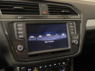 Volkswagen Tiguan 1.4 TSI PDC V+A/CARPLAY/NAVI/CRUISE/TREKHAAK/HEAD-UP/ENZ / 18