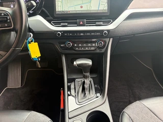 Kia Niro 1.6 GDi Hybrid DynamicLine | Navigatie | Apple Carplay / Android Auto | Climate Control | Achterruitrij Camera | Lichtmetalen Velgen | / 24