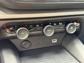 Citroën C5 X 1.2 131pk Lightning Business Adap.Cruise Stoelverw Carplay Pdc Orig.NL Voll.Onderhouden! / 9