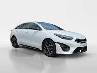 Kia ProCeed 120PK T-GDi GT-Line | Schuif/kanteldak | Stoel-en stuurwielverwarming | Elektrische achterklep | Camera | Apple CarPlay/Android Auto | Full LED | All season banden / 7