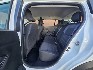 Dacia Sandero Stepway 1.0 TCe Comfort | 1e Eigenaar | Navigatie | Parkeersensoren | Cruise Control | Airco | Stuurbediening | Bluetooth / 8