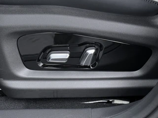 Omoda 5 SHS 1.5 T-GDi SHS-H Premium  - Kantel/Schuifdak - Adaptief Cruisecontrol - 18' Lichtmetalen Velgen - Privacy Glass - Stoel/Stuurwiel Verwarming - 7 Jaar Fabrieksgarantie / 20