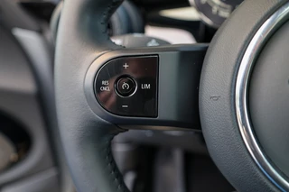 MINI 3-deurs 1.5 Cooper Classic  | PANO | HUD | CAMERA | KEYLESS | LEDER | / 25