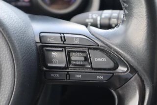 Toyota Yaris 1.5 HYBRID DYNAMIC LED LMV-16" APPLE/ANDROID KEYLESS NAVI ALL-SEASON DEALER ONDERHOUDEN / 22