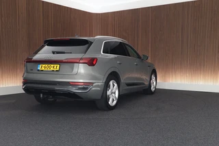 Audi Q8 e-tron 50 340pk quattro Advanced Edition 95 kWh SOH 91% Trekhaak Camera Sportstoelen Stoelverwarming / 9