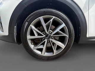 Kia e-Niro ExecutiveLine 64 kWh | Cruise Control | Climate Control | Camera | Navigatie | Stoelverwarming | Stoelventilatie | Stuurverwarming | / 11