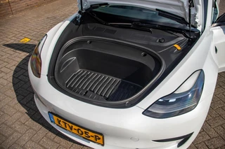 Tesla Model 3 Standard RWD Plus 60 kWh, SOH 92% Autopilot / 21
